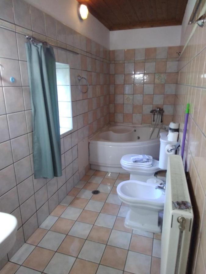 Radovoli Apartment ปาปิงโก ภายนอก รูปภาพ